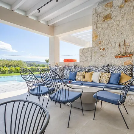 Serenissima - Beachfront With Indoor & Outdoor Pools And Gym By Posarelli Willa Acharavi (Corfu)