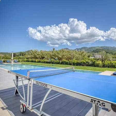 Serenissima - Beachfront With Indoor & Outdoor Pools And Gym By Posarelli Acharavi (Corfu)