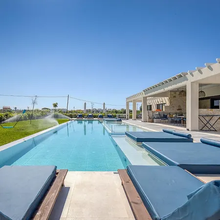 Serenissima - Beachfront With Indoor & Outdoor Pools And Gym By Posarelli * Acharavi (Corfu)