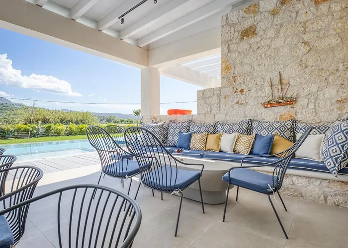 Serenissima By Posarellivillas Villa Akharavi
